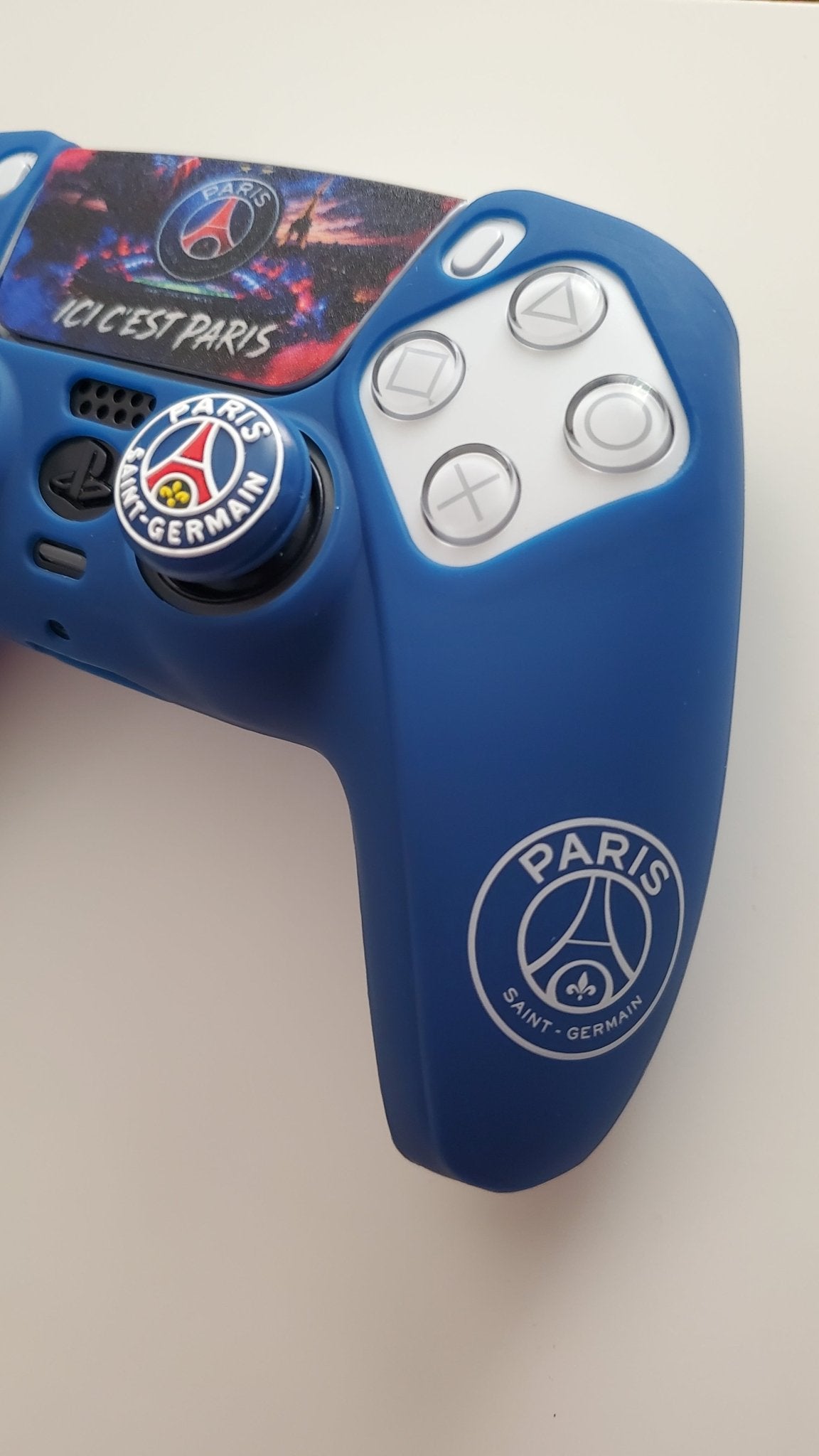Coque de protection silicone pour manette PS5 Dualsense + 2 grips + 1 sticker | 27 modèles au choix